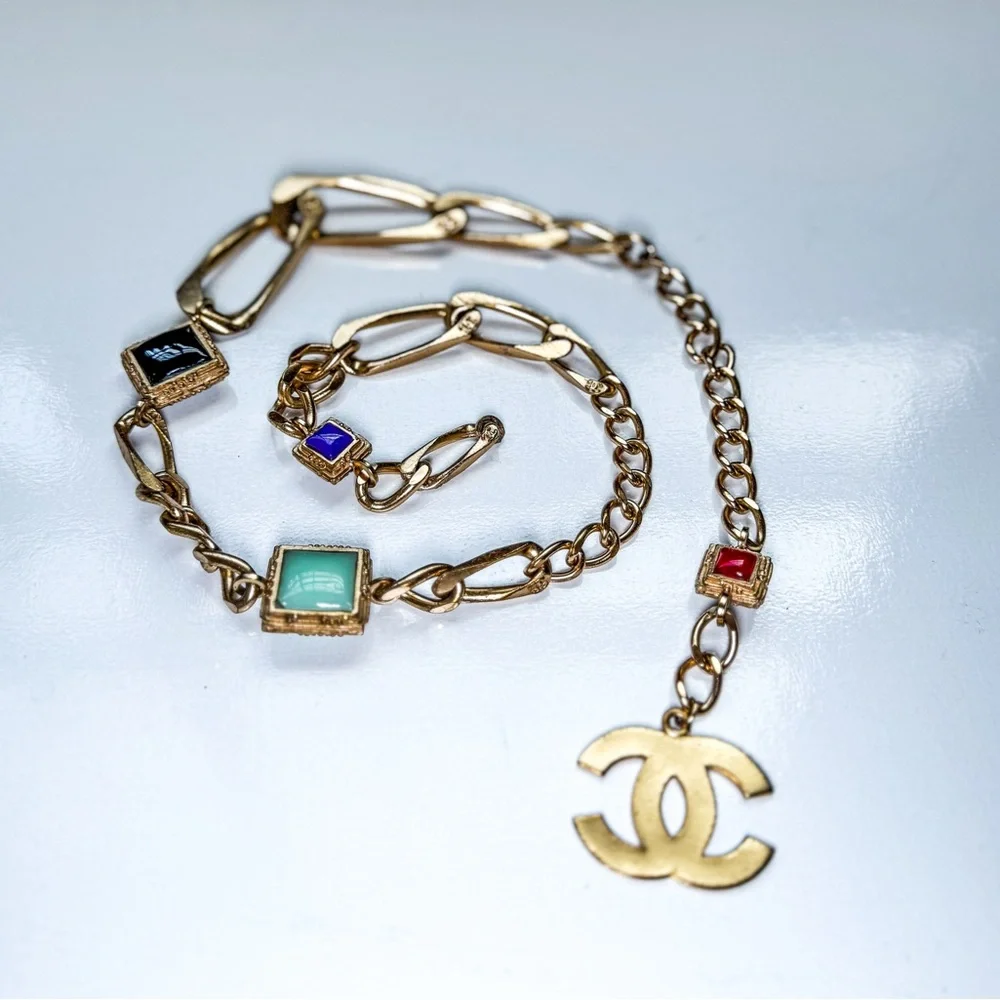 Vintage Chanel 2002 Métiers d’Art CC Gold Link Belt (No Clasp) - Picture 2 of 5